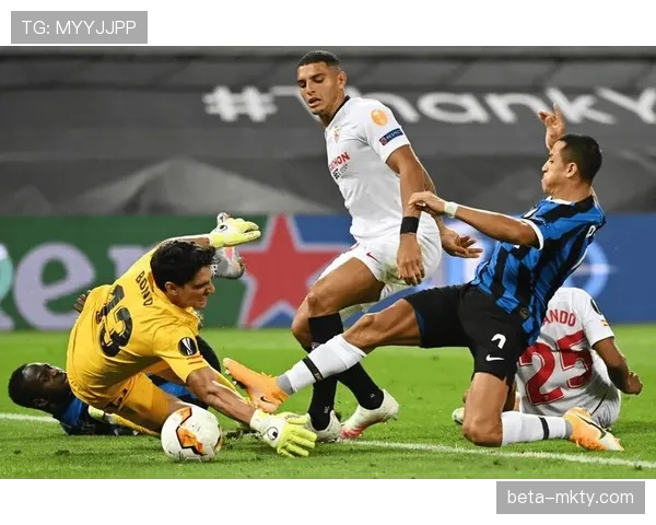 奥维耶多防守组织：低位防线应对塞维利亚边路渗透